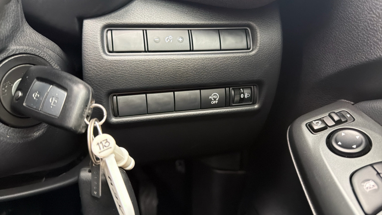 Nissan Juke 1.0 DiG-T Acenta Premium 5dr Petrol Hatchback